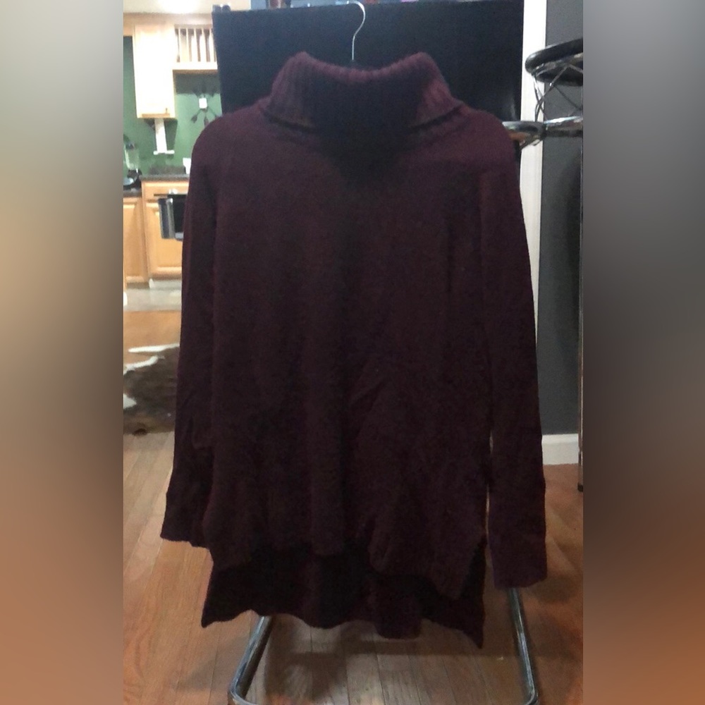 Ann Taylor cashmere burgundy turtleneck